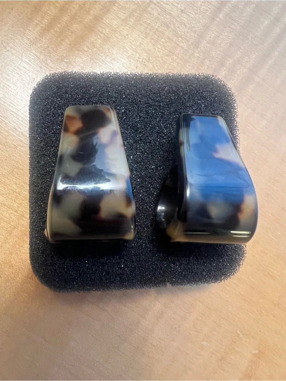 Women’s Earrings Tortoise shell Resin post back